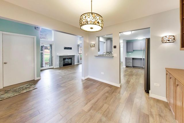 317 E Tall Oaks Lane, Itasca, IL 60143