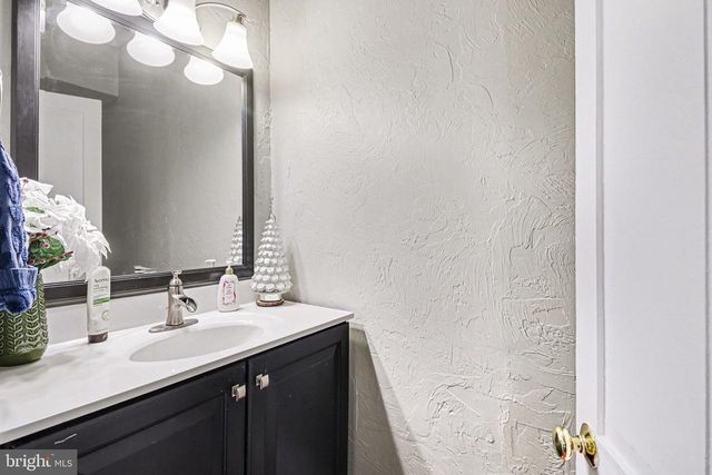 153 E MAIN ST, Arendtsville, PA 17303