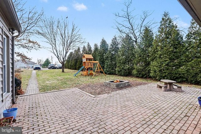 153 E MAIN ST, Arendtsville, PA 17303