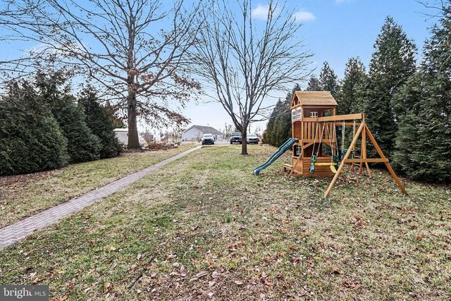 153 E MAIN ST, Arendtsville, PA 17303