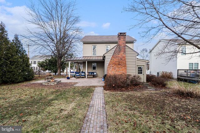 153 E MAIN ST, Arendtsville, PA 17303