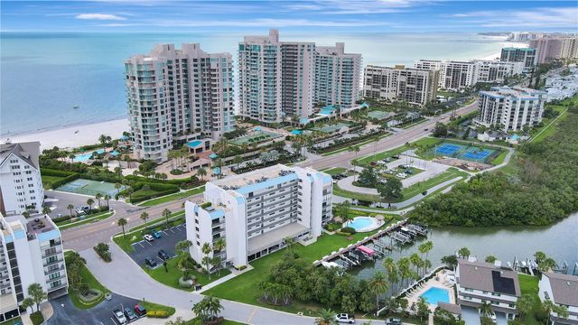 1581 GULF BOULEVARD 302N, Clearwater Beach, FL 33767