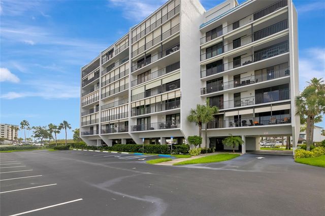 1581 GULF BOULEVARD 302N, Clearwater Beach, FL 33767