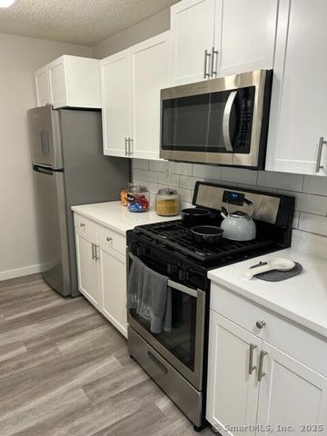 97 Glenbrook Road T421, Stamford, CT 06902