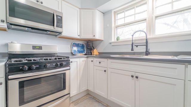 279 W Oakley Avenue, Lowell, IN 46356