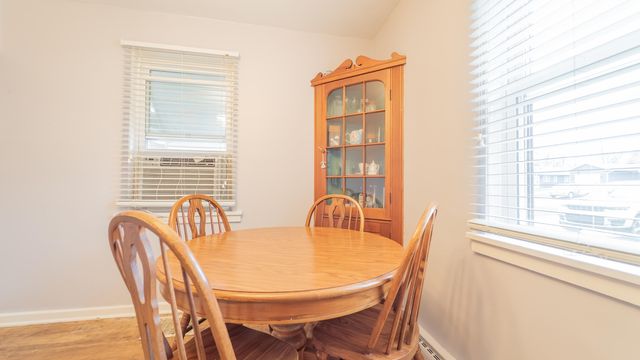 279 W Oakley Avenue, Lowell, IN 46356