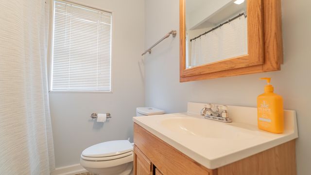 279 W Oakley Avenue, Lowell, IN 46356