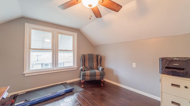 279 W Oakley Avenue, Lowell, IN 46356
