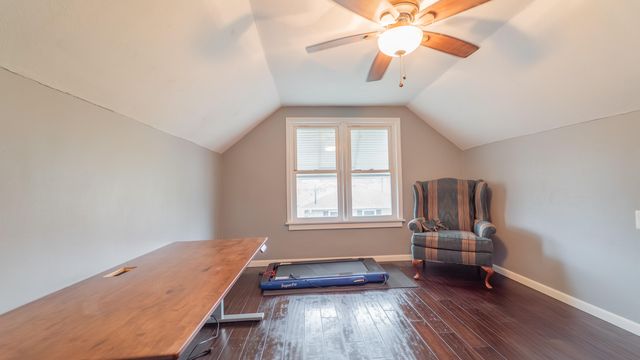 279 W Oakley Avenue, Lowell, IN 46356