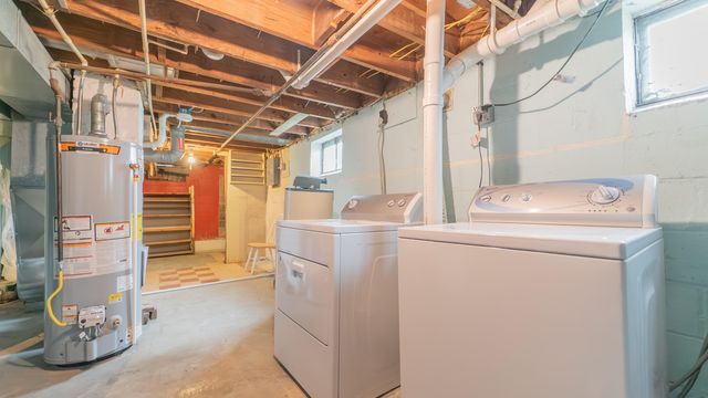 279 W Oakley Avenue, Lowell, IN 46356