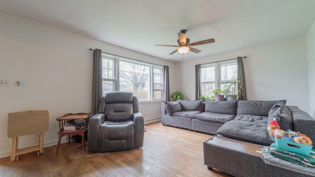 279 W Oakley Avenue, Lowell, IN 46356