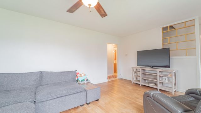 279 W Oakley Avenue, Lowell, IN 46356