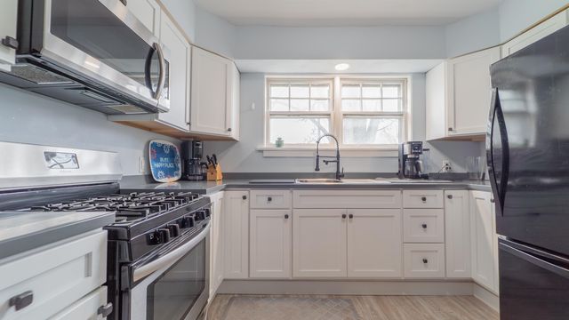 279 W Oakley Avenue, Lowell, IN 46356