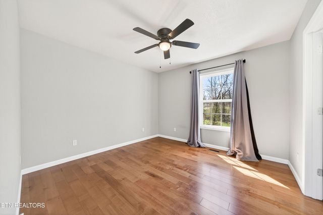 219 E Bronson St, Sparta, TN 38583