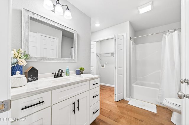 219 E Bronson St, Sparta, TN 38583