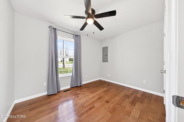 219 E Bronson St, Sparta, TN 38583