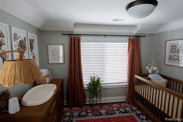 550 Pinecrest Drive, Ferndale, MI 48220