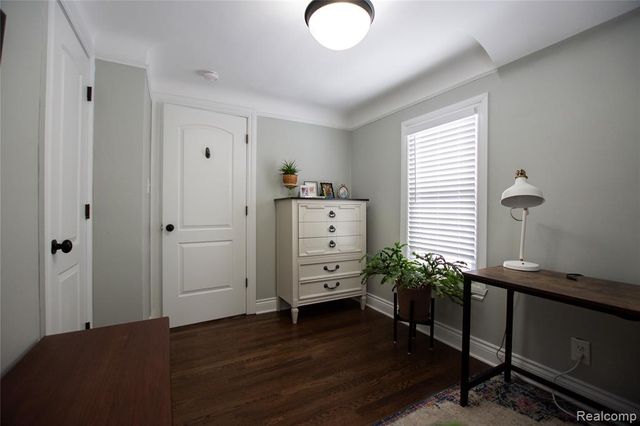 550 Pinecrest Drive, Ferndale, MI 48220