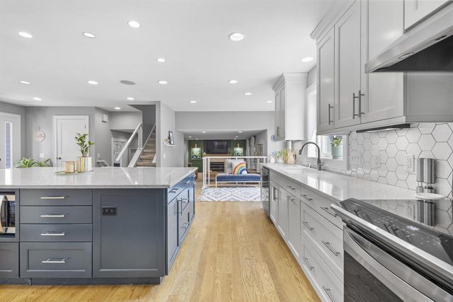 1525 Windfield Way, Middleton, WI 53562