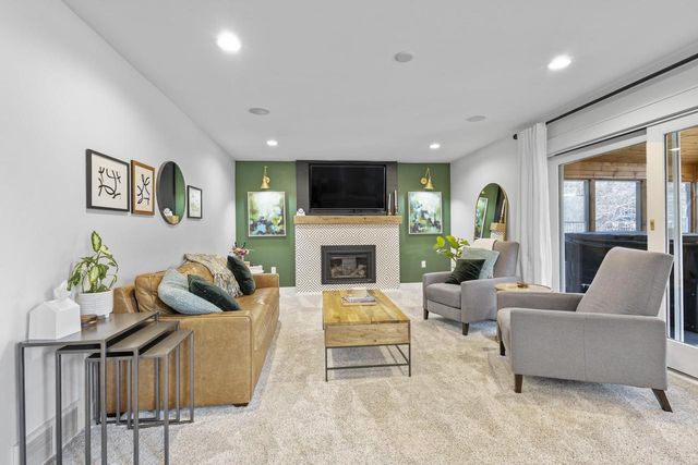 1525 Windfield Way, Middleton, WI 53562