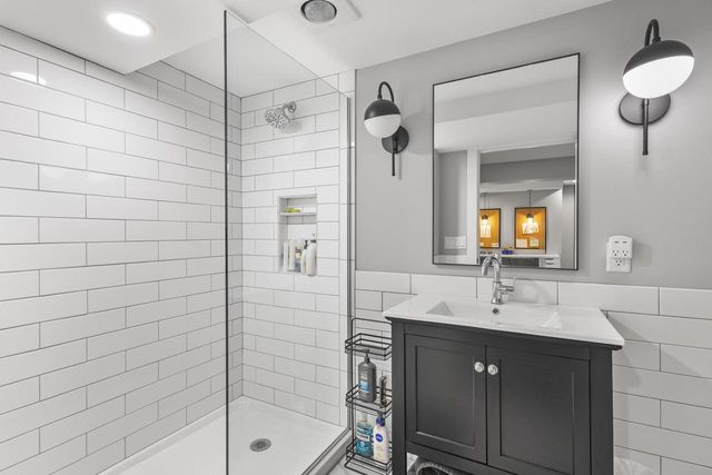 1525 Windfield Way, Middleton, WI 53562