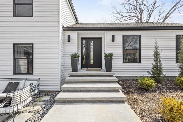 1525 Windfield Way, Middleton, WI 53562