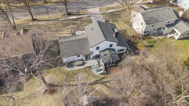 1525 Windfield Way, Middleton, WI 53562