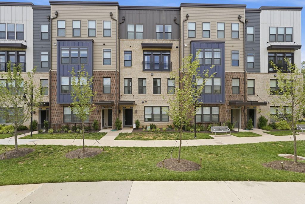 1702 BANDIT LOOP, Reston, VA 20190