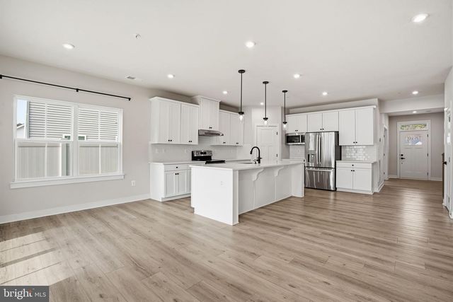 216 PERRYS RETREAT BLVD, Grasonville, MD 21638