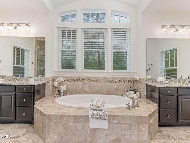 116 Eagles Watch Lane, Chapel Hill, NC 27517