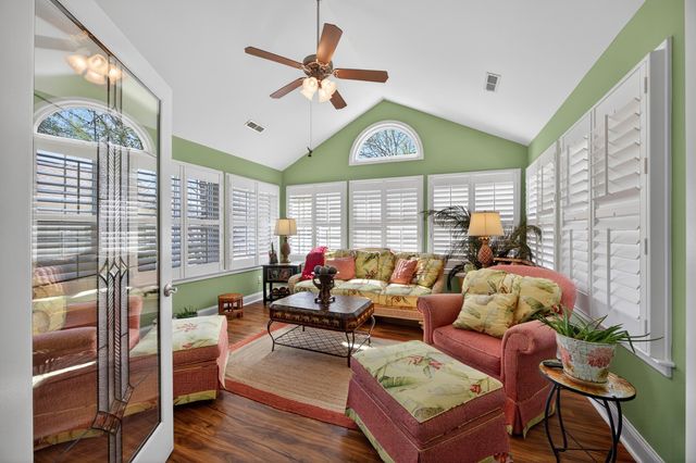 861 Carlisle Lane, Chattanooga, TN 37405