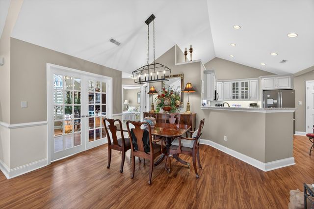 861 Carlisle Lane, Chattanooga, TN 37405