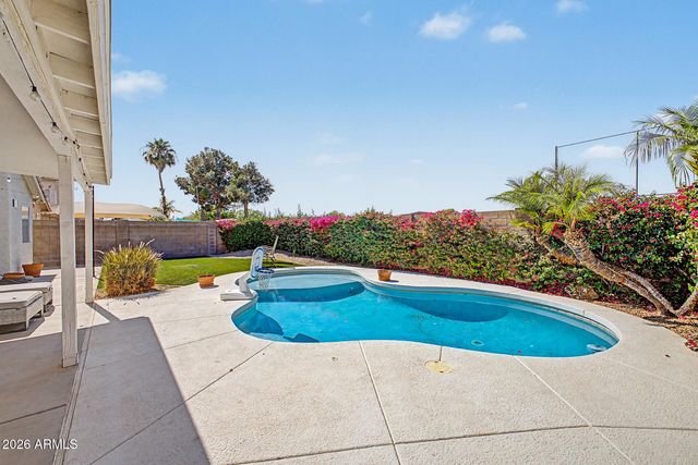 8534 W CHARLESTON Avenue, Peoria, AZ 85382