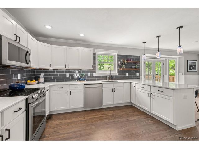 7221 Pine Hills Way, Littleton, CO 80125