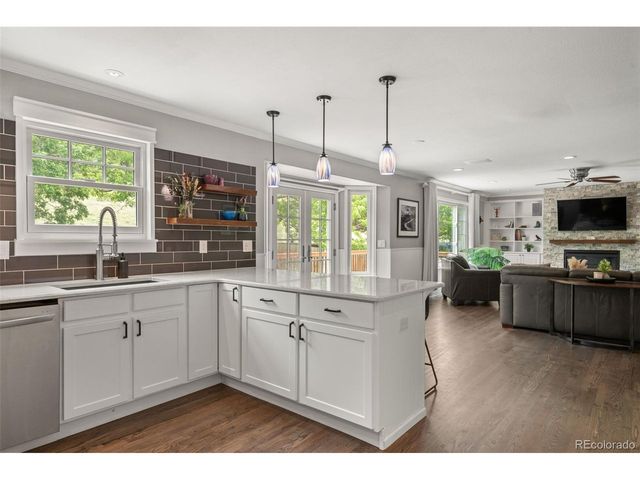 7221 Pine Hills Way, Littleton, CO 80125
