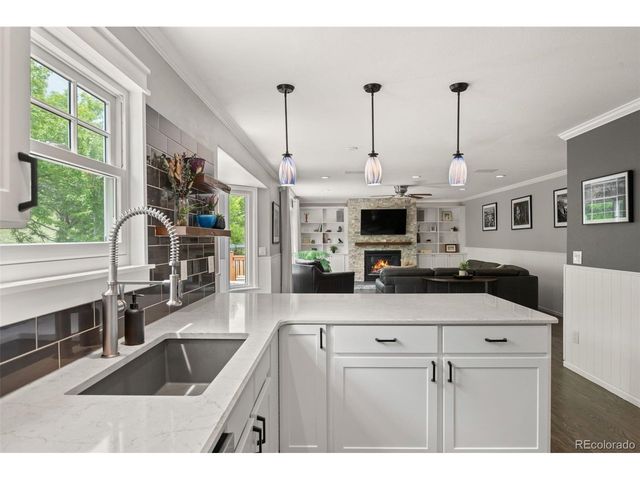 7221 Pine Hills Way, Littleton, CO 80125