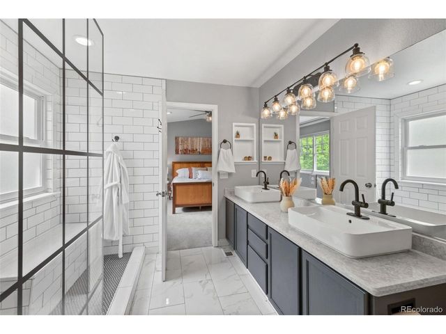 7221 Pine Hills Way, Littleton, CO 80125