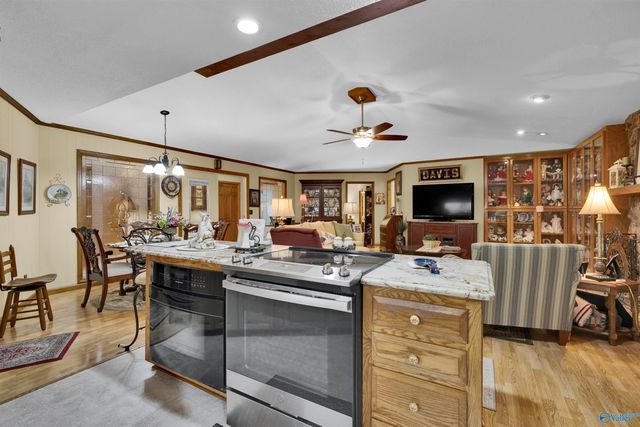 6702 Quail Hollow Drive NW, Fort Payne, AL 35967