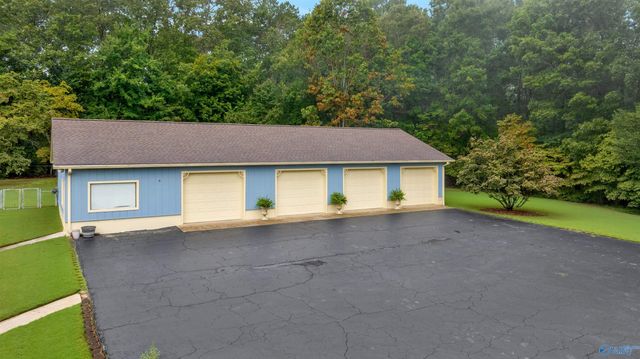 6702 Quail Hollow Drive NW, Fort Payne, AL 35967