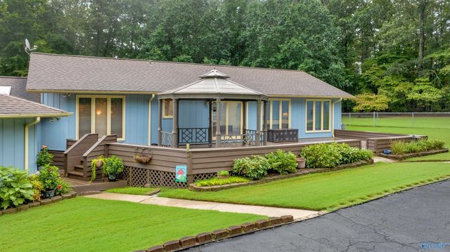 6702 Quail Hollow Drive NW, Fort Payne, AL 35967