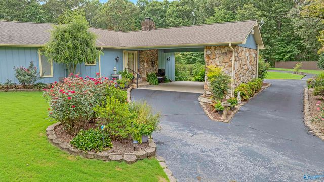 6702 Quail Hollow Drive NW, Fort Payne, AL 35967