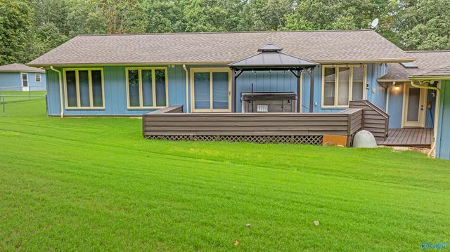 6702 Quail Hollow Drive NW, Fort Payne, AL 35967