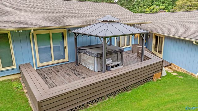 6702 Quail Hollow Drive NW, Fort Payne, AL 35967