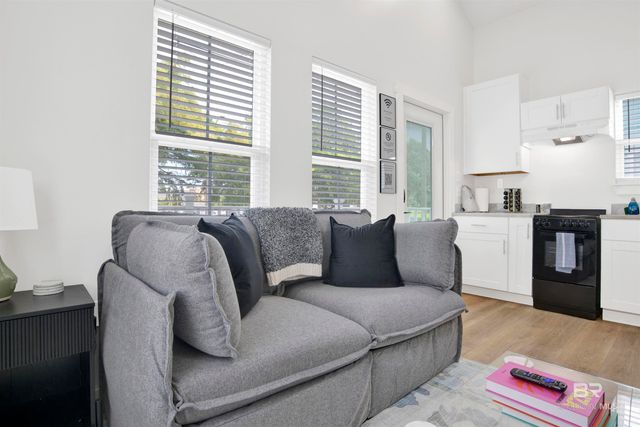 555 Congress Street, Mobile, AL 36603