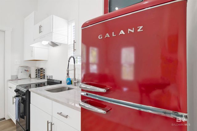 555 Congress Street, Mobile, AL 36603