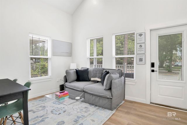 555 Congress Street, Mobile, AL 36603