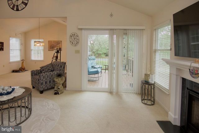 105 HAWTHORNE CT, Wyomissing, PA 19610