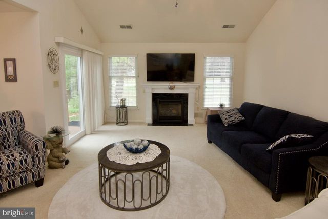 105 HAWTHORNE CT, Wyomissing, PA 19610