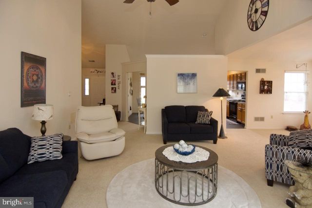 105 HAWTHORNE CT, Wyomissing, PA 19610