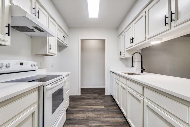 3326 Gardenview Circle, Denton, TX 76207